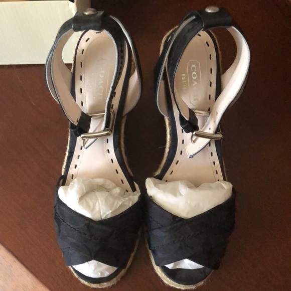 Coach Verronica Wedges - Picture 2 of 6